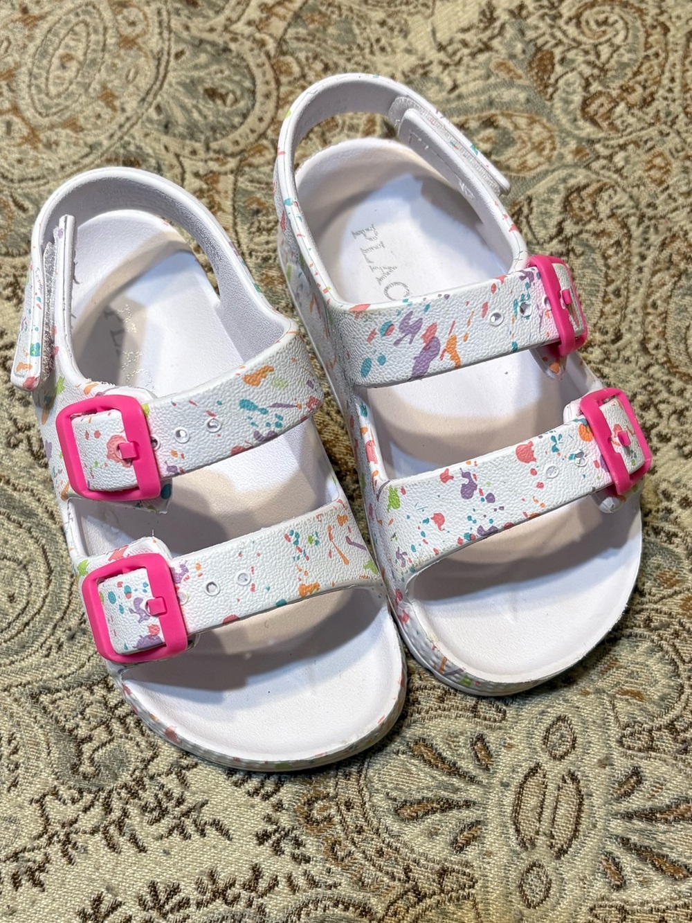 Place Sandals - Picture 9 of 11